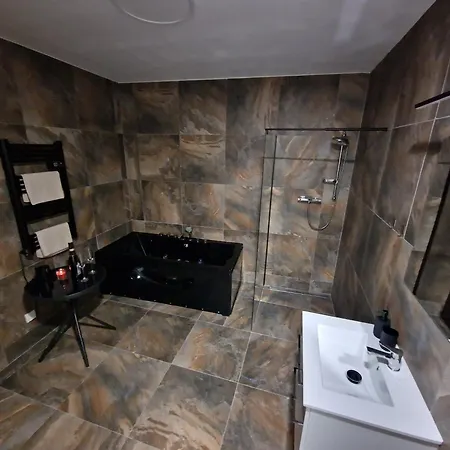 Apartmán Anezka 3 S Virivou Vanou Jičín