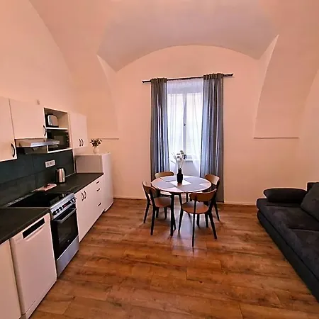 Anezka 3 S Virivou Vanou * Jičín